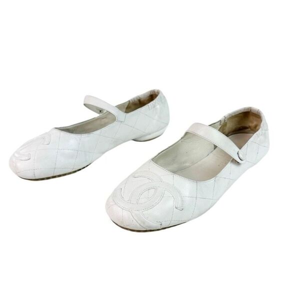 CHANEL White Cambon Maryjane Ballet Flat US 10.5 CC Logo Leather Shoes Round Toe - Picture 10 of 11